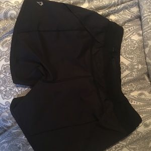 A brand new par of Ivivva